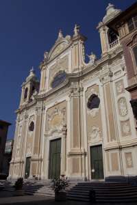 Xtrallusion photo gallery of Italy. Photos, pictures, images and photographs of the Italian Rivieras, the Italian Lakes, the Italian Alps, the Cinque Terre, the Amalfi coast and some of the most beautiful corners of Italy. Plus photos of Italian cities such as Pisa, Milan, Genoa and Rome.